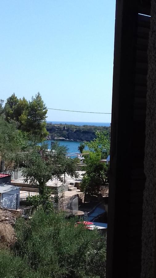 Iliolithos Rooms Kardhamili Exteriör bild
